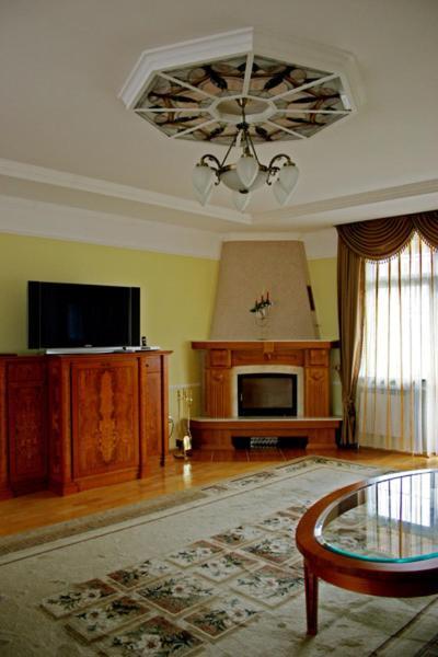 Hotel Solnichnaia Dolyna Poljana Zimmer foto